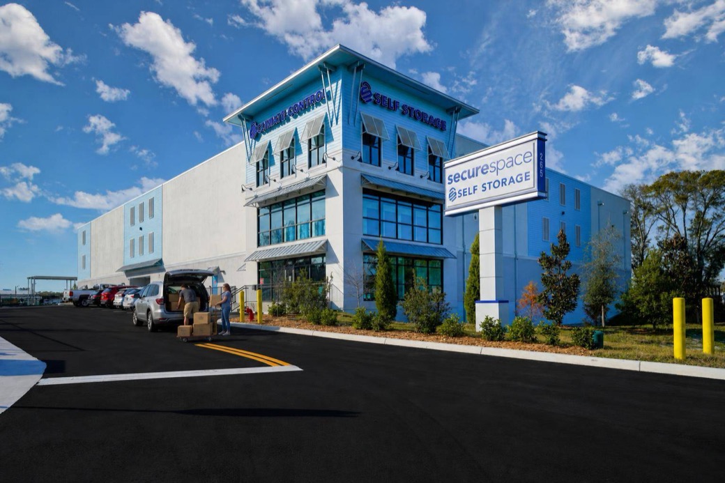 L010-storage-units-near-downtown-palm-harbor-hero