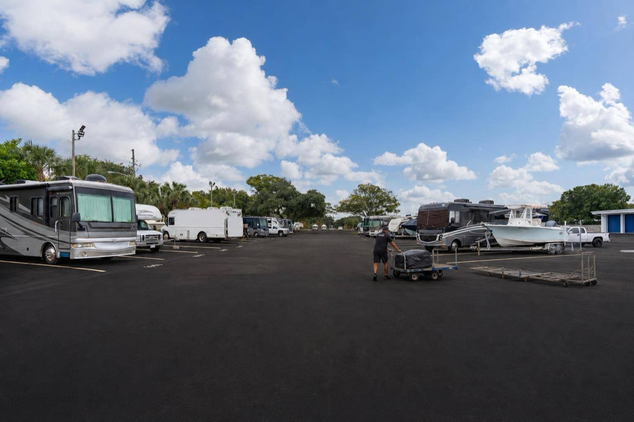 clearwater-hoa-friendly-rv-storage-us19-hero