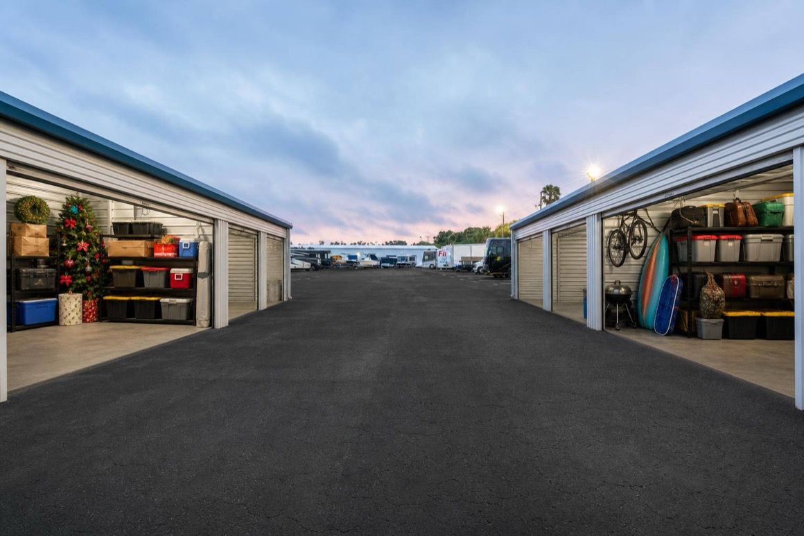storage-units-clearwater-us19-33764-hero
