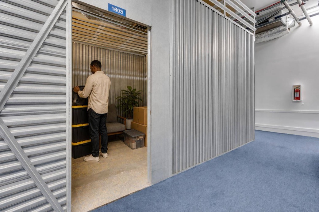 L009-when-to-reserve-storage-lanham-hero