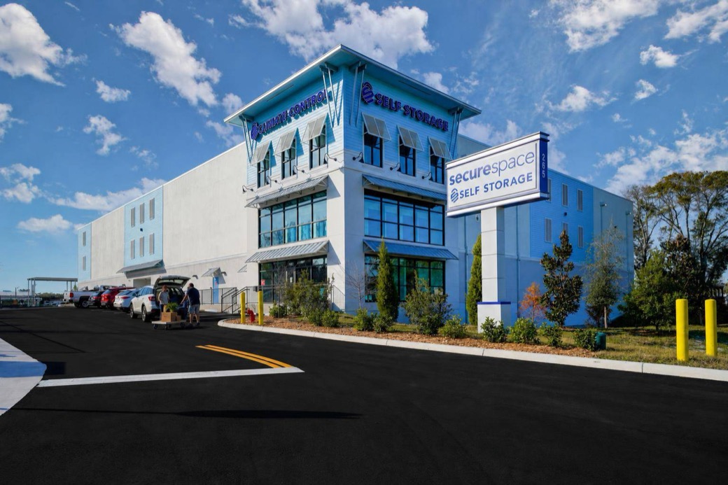 L010-indoor-storage-units-palm-harbor-hero