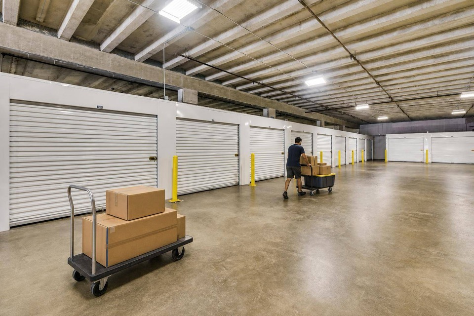 L015-affordable-storage-units-ll-pay-save-waipahu-hi-hero