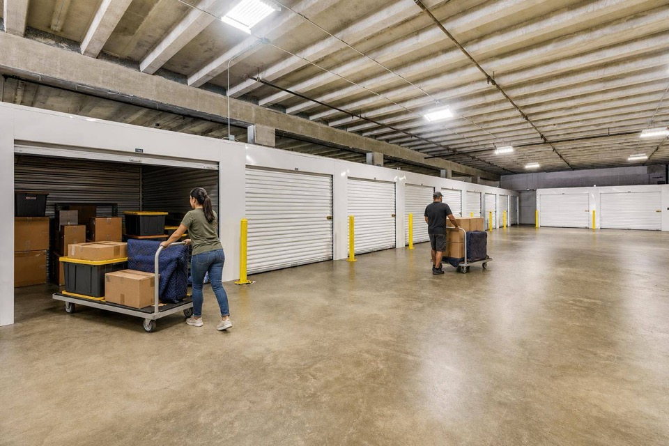 L015-large-storage-units-room-bigger-moves-projects-waipahu-hi-hero