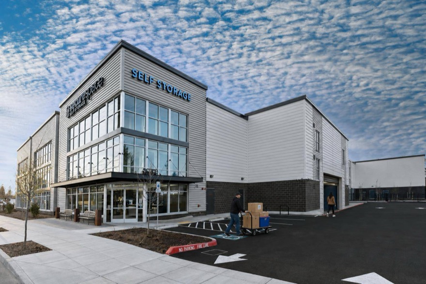 L011-secure-self-storage-se-portland-hero