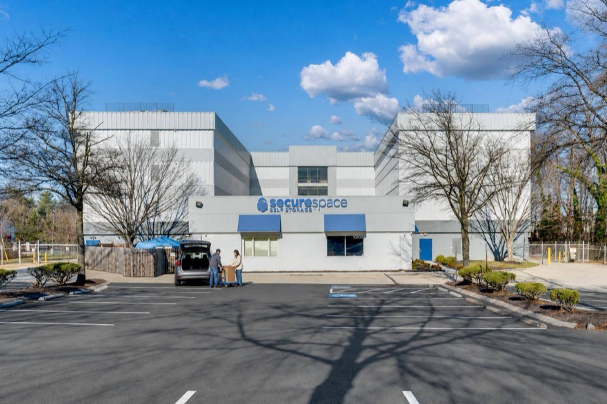 L009-indoor-storage-units-lanham-hero