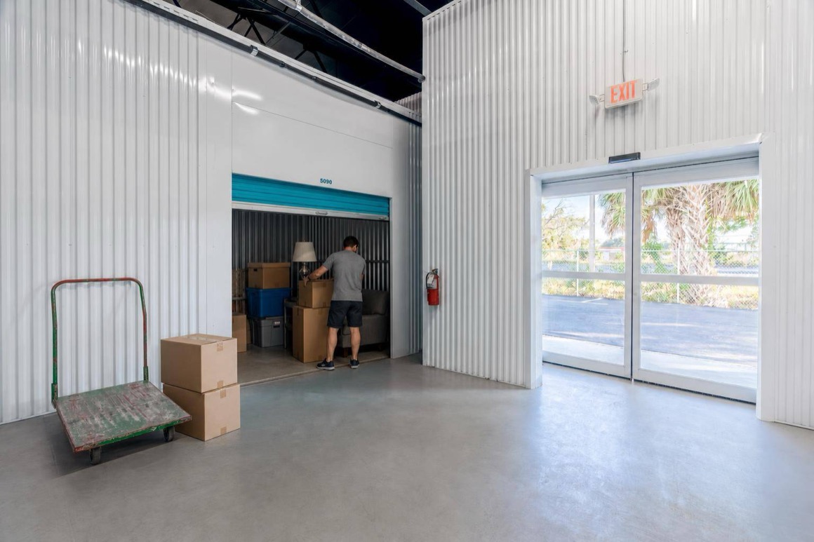 ultimate-guide-to-self-storage-clearwater-hero