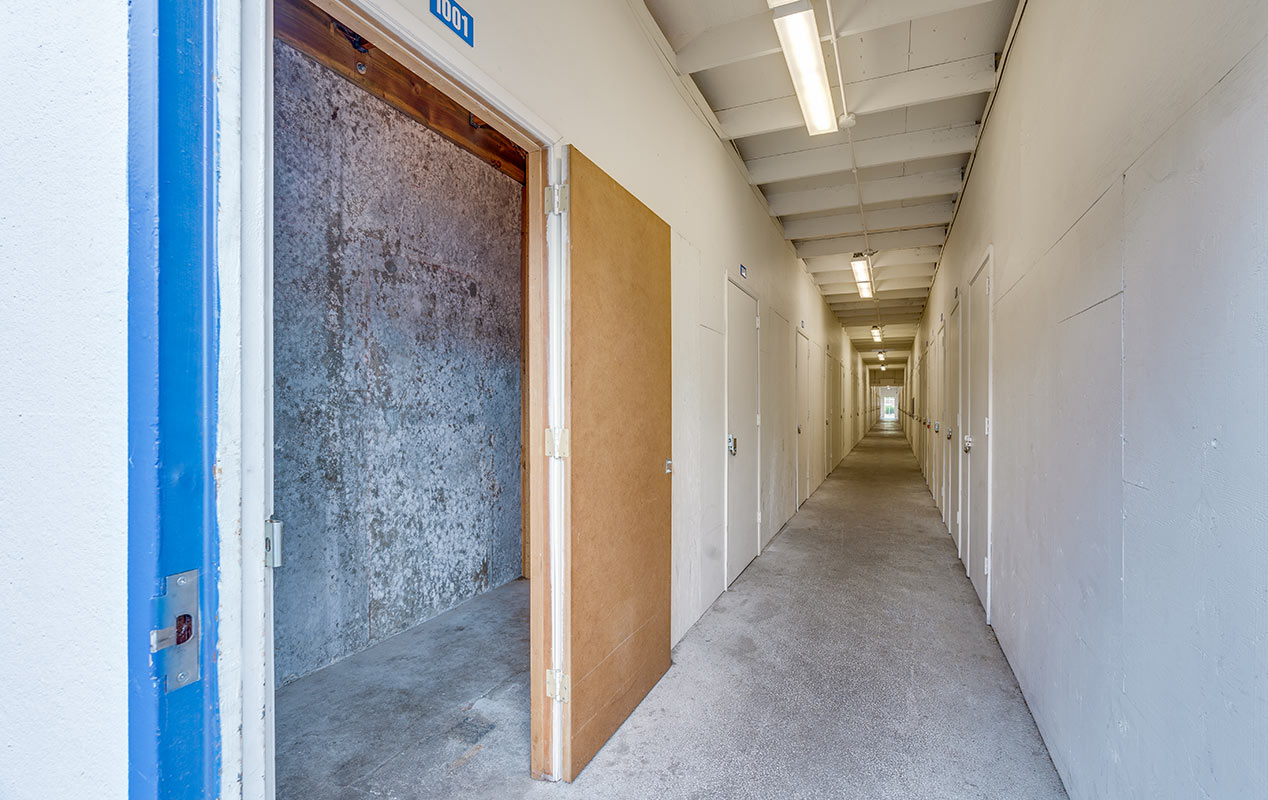 L018 - Lakewood, WA Storage Unit.jpg