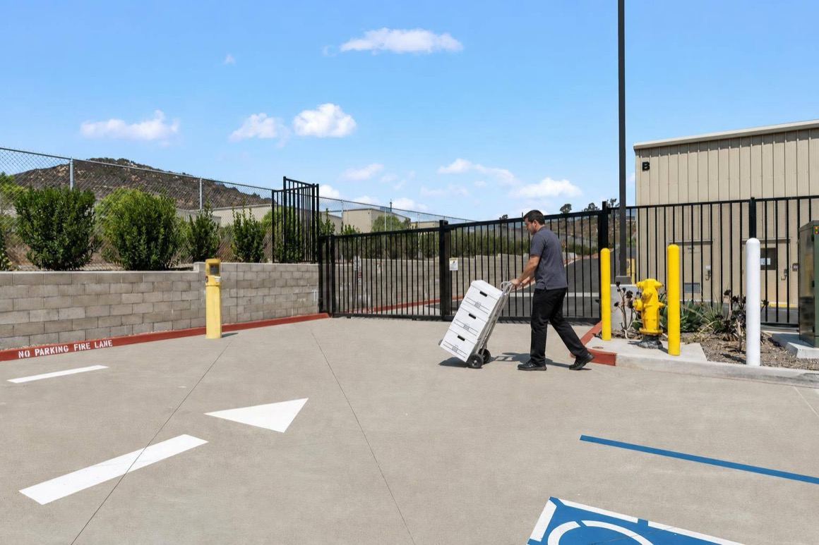 spring-valley-ca-business-document-storage-campo-rd-hero