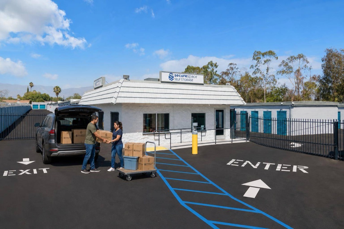 L014-moving-neighborhoods-costs-storage-rialto-ca-hero