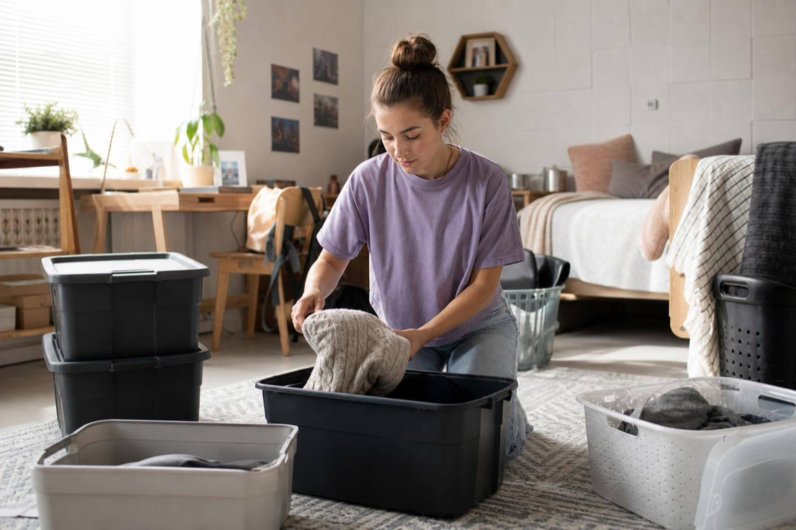 L017-dorm-room-storage-riverview-fl-hero