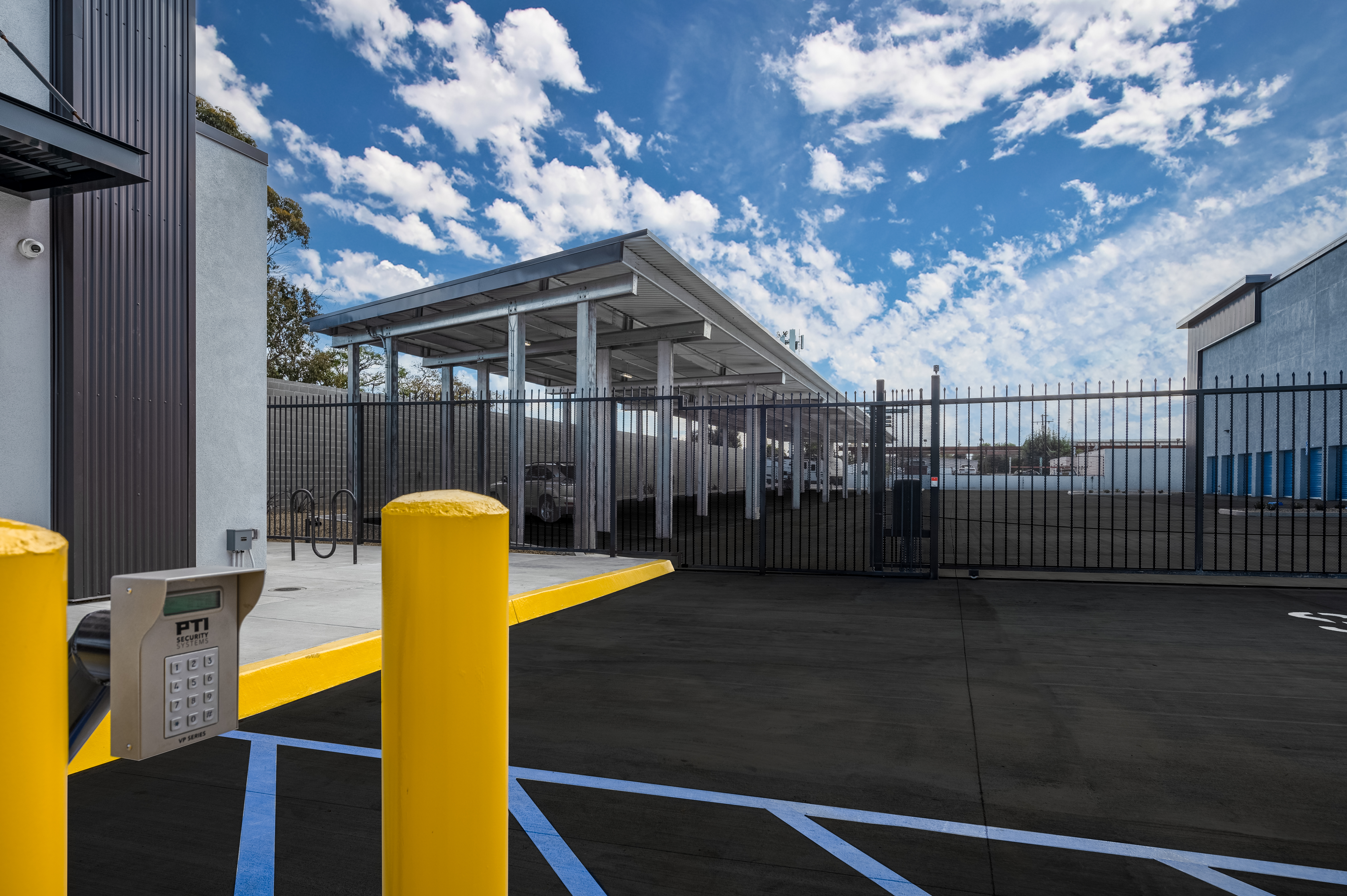 L006 - Torrance, CA Contact-Free Self-Access Security System -3