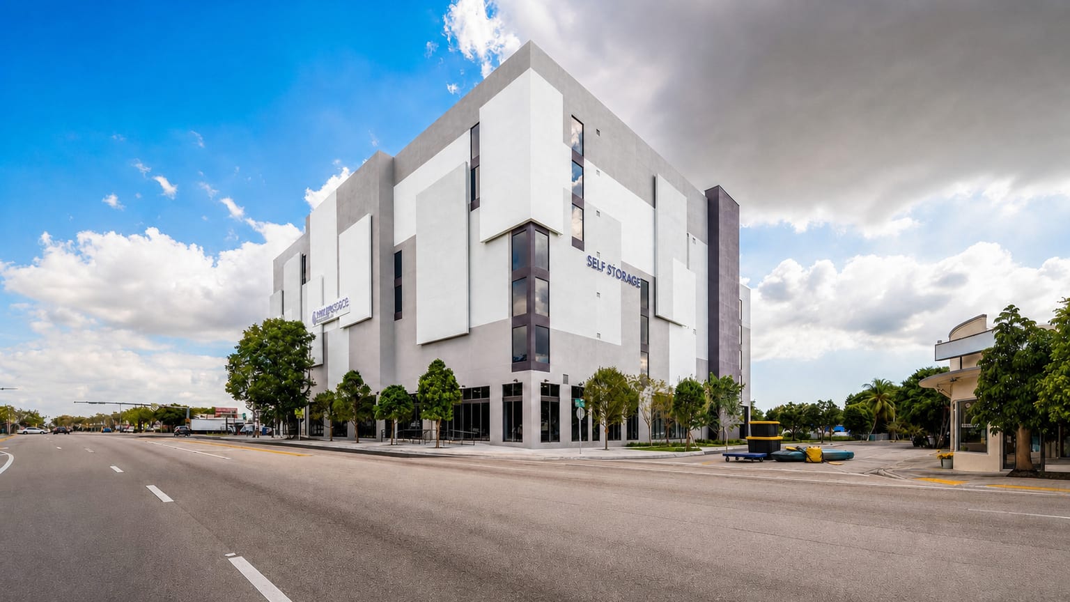 coral-gables-self-storage-5402-w-flagler-hero