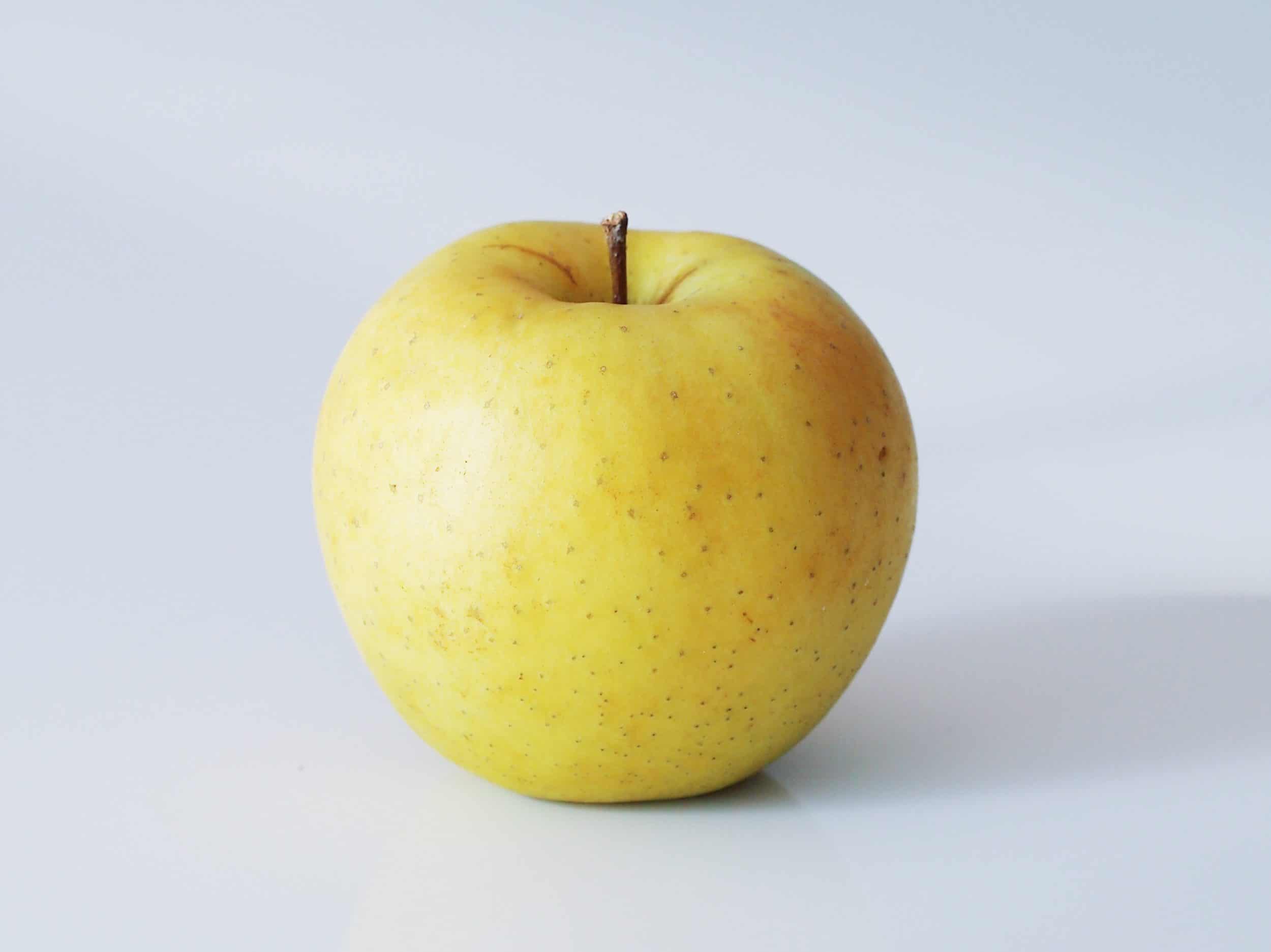 Grocery Store Apples May Be Up to 10 Months Old When You Buy Them