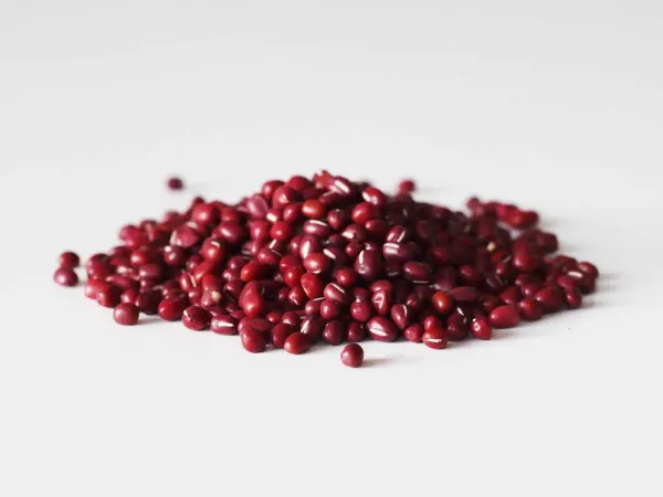 a pile of uncooked adzuki beans ready to be prepared for babies starting solids
