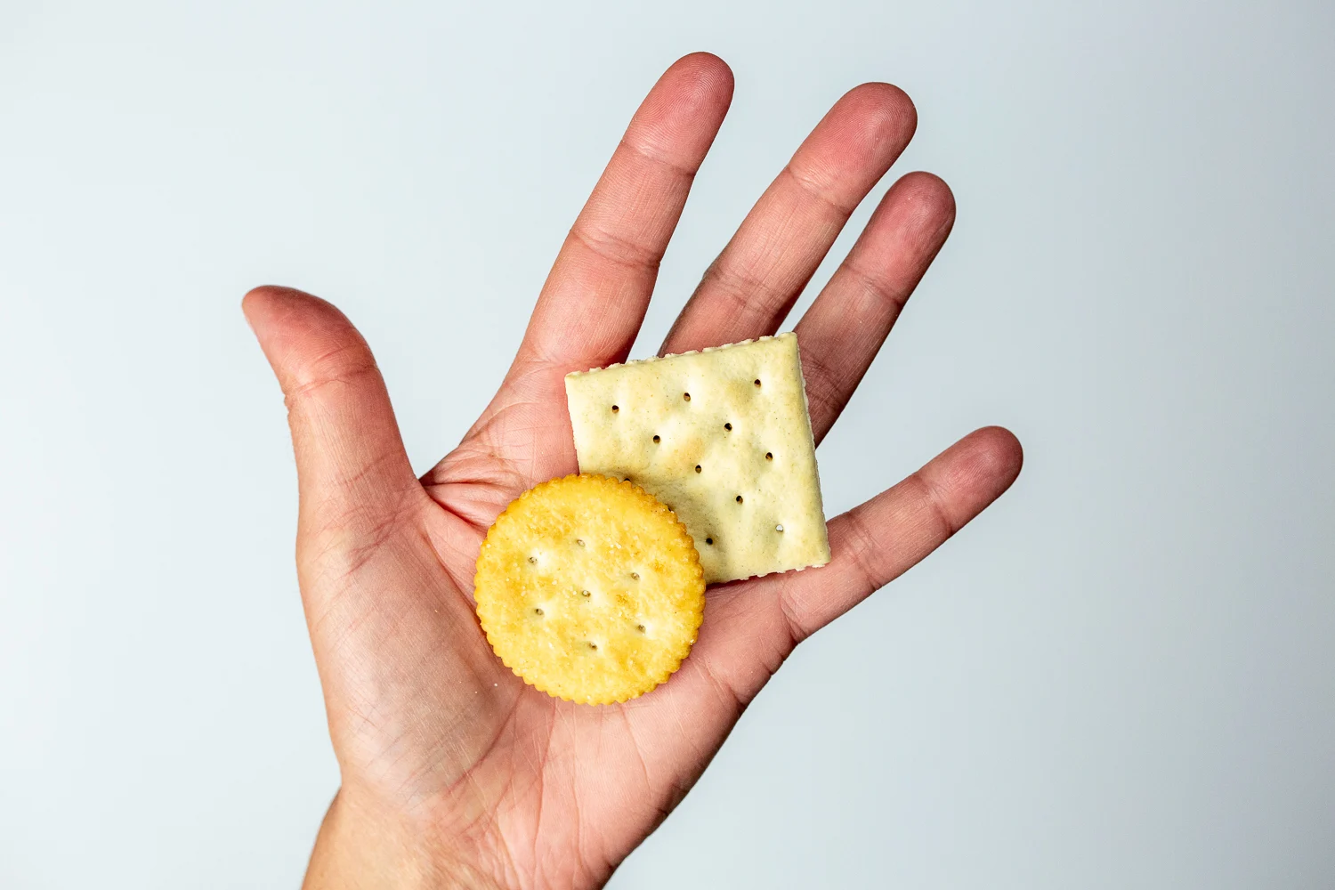 Cracker soft cracker hand pic