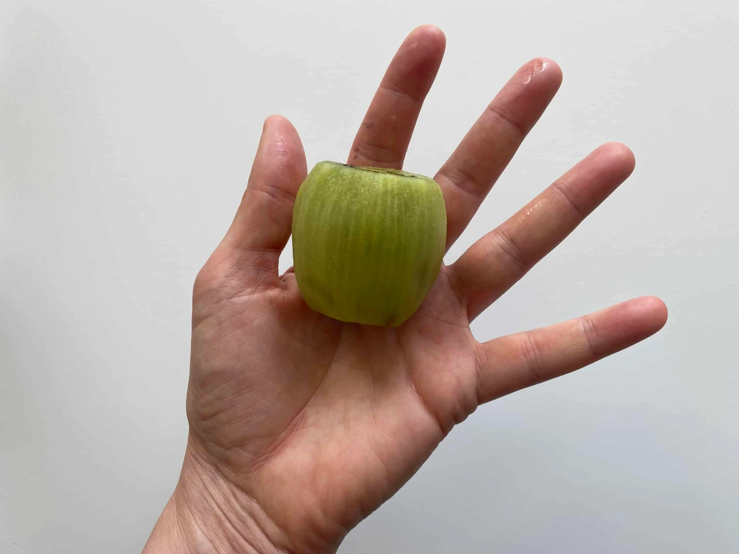 whole kiwi peeled Solid Starts