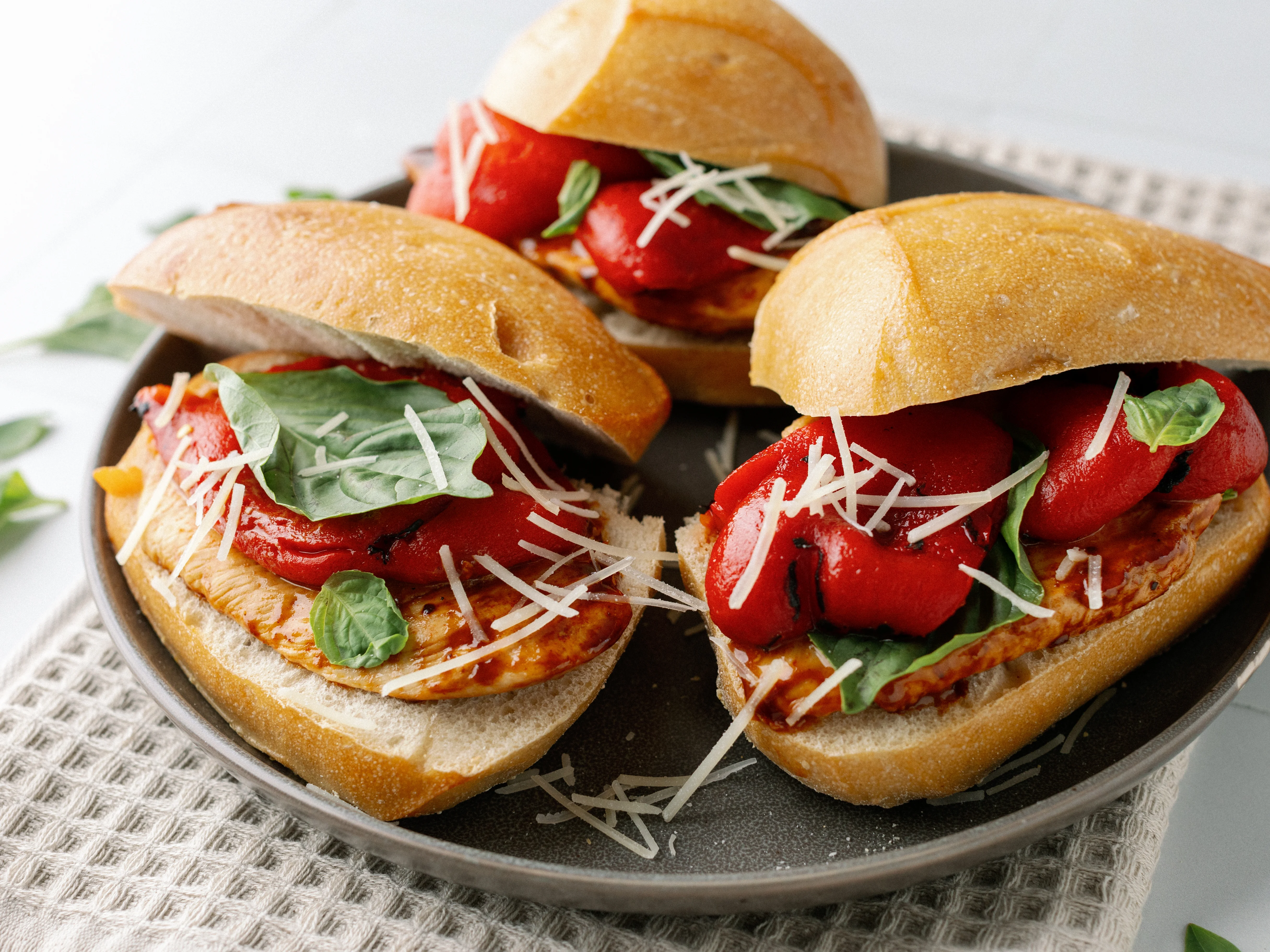 Peppered Chicken Sandwiches | Command Cooking