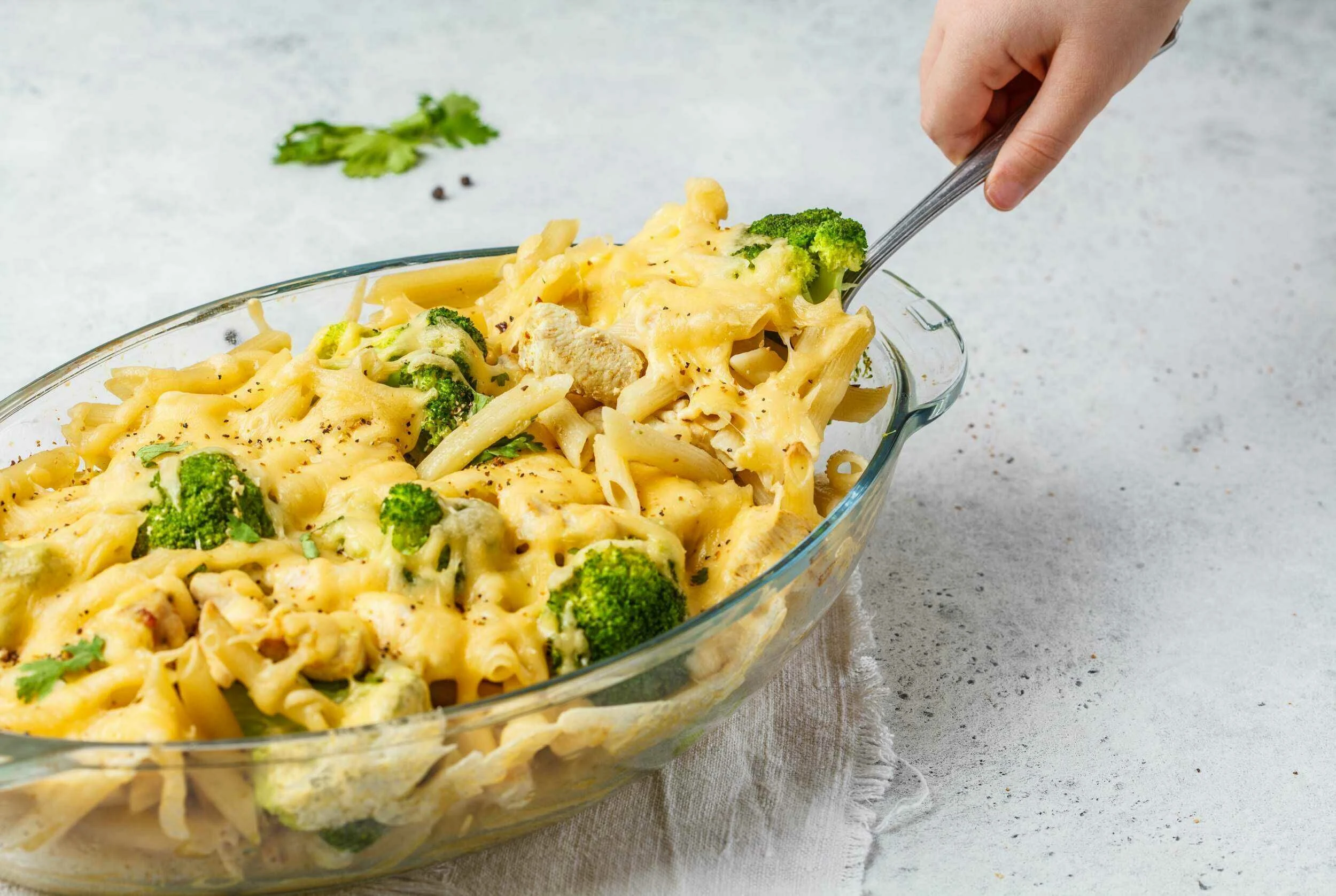 Chicken & Broccoli Mac and Cheese | Mama's Cooking