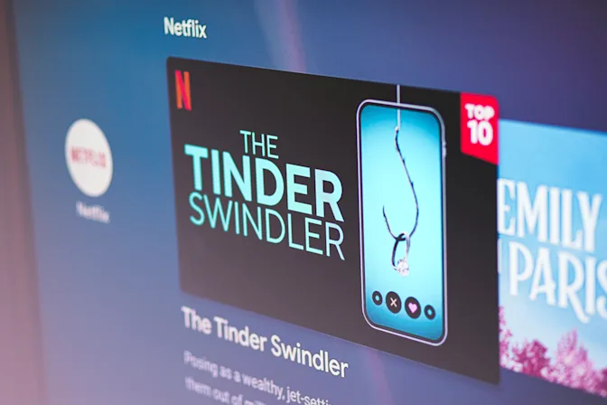 When Swiping Right Becomes a Con-2