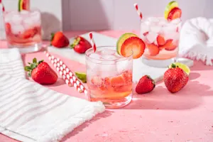 Boozy Strawberry Soda-3