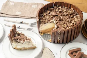 Kit Kat Cheesecake-3