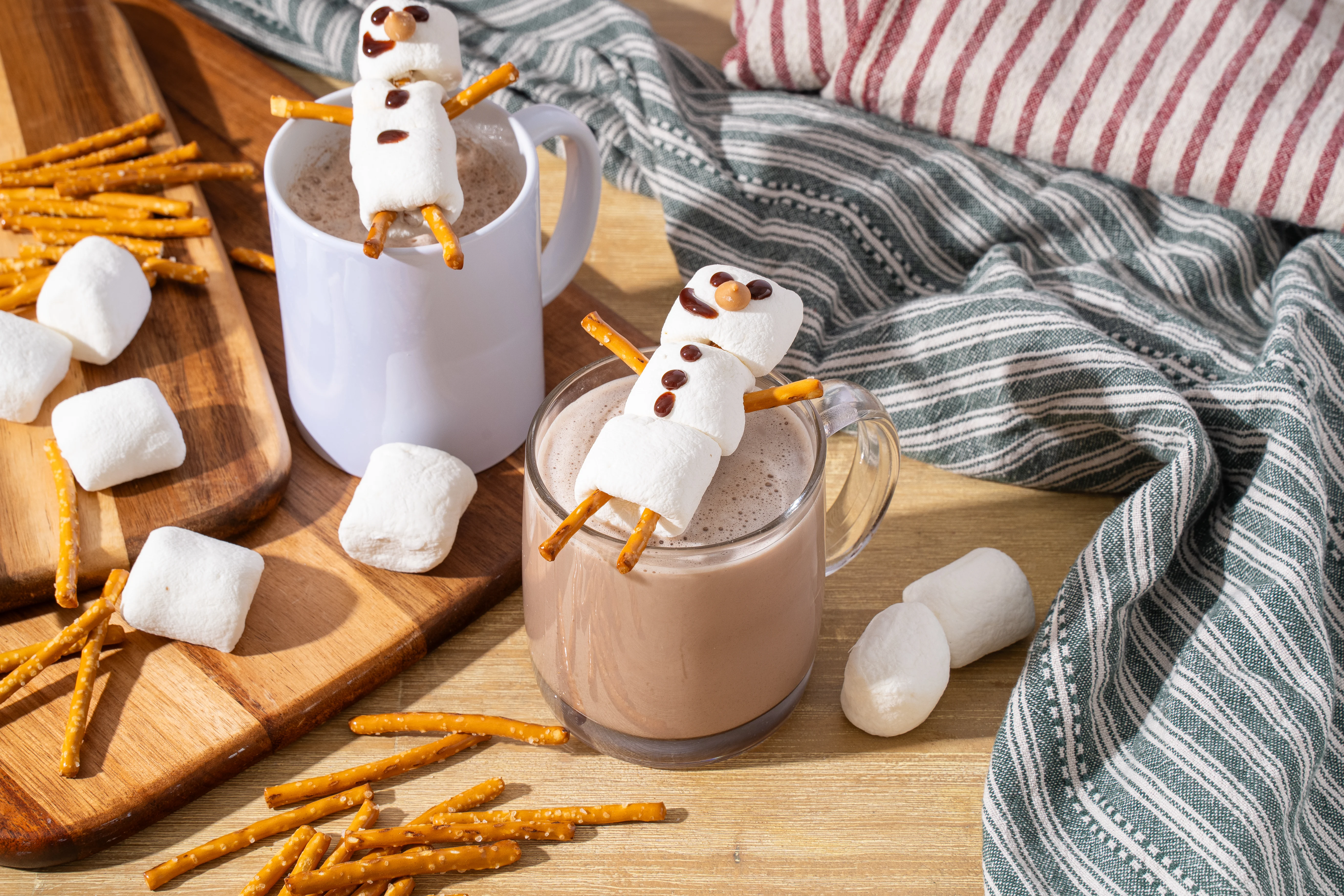 Snowman Hot Chocolate | Big Recipe