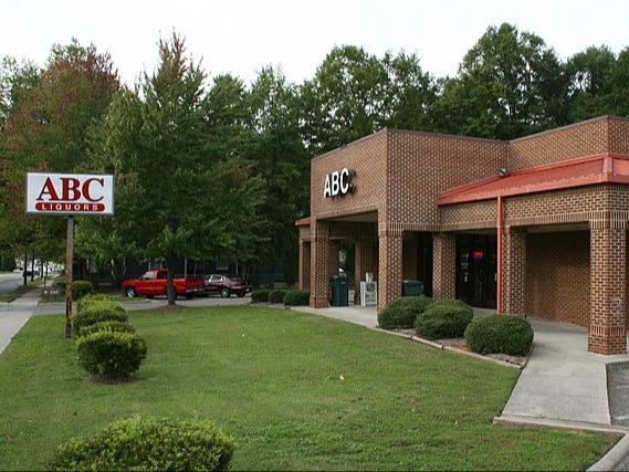 640px-2008-09-24 ABC Liquors on Hillsborough Rd in Durham