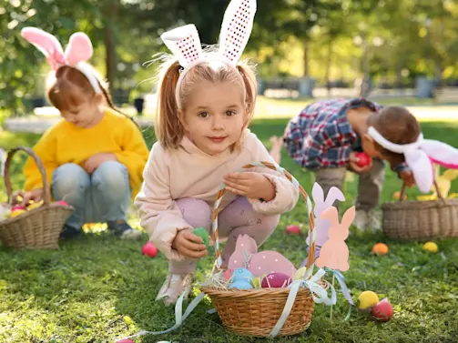 Easter Eggs Are So Expensive Americans Are Dyeing Potatoes-1