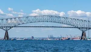 How Did a Man Who Couldn't Swim Survive the Baltimore Bridge Disaster?-1