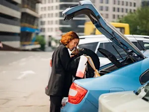 10 Things You Should Never Leave in Your Car-1