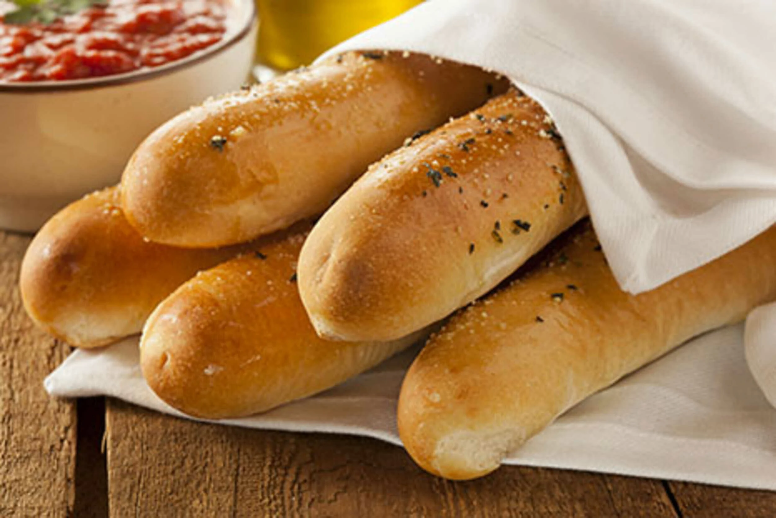 Copycat Olive Garden® Breadsticks | Recipe Saver
