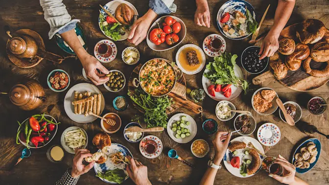 10 Foods You Can Eat with Your Hands - 12