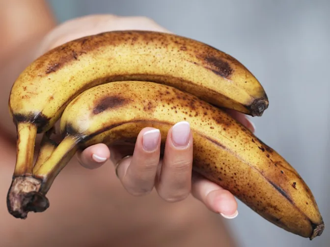 What Not to Keep in Your Purse-8