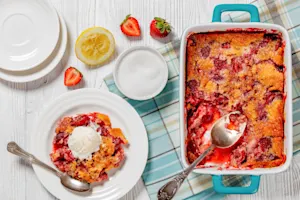 Strawberry Cake Bake