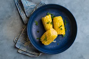 boiled corn on the cob-2