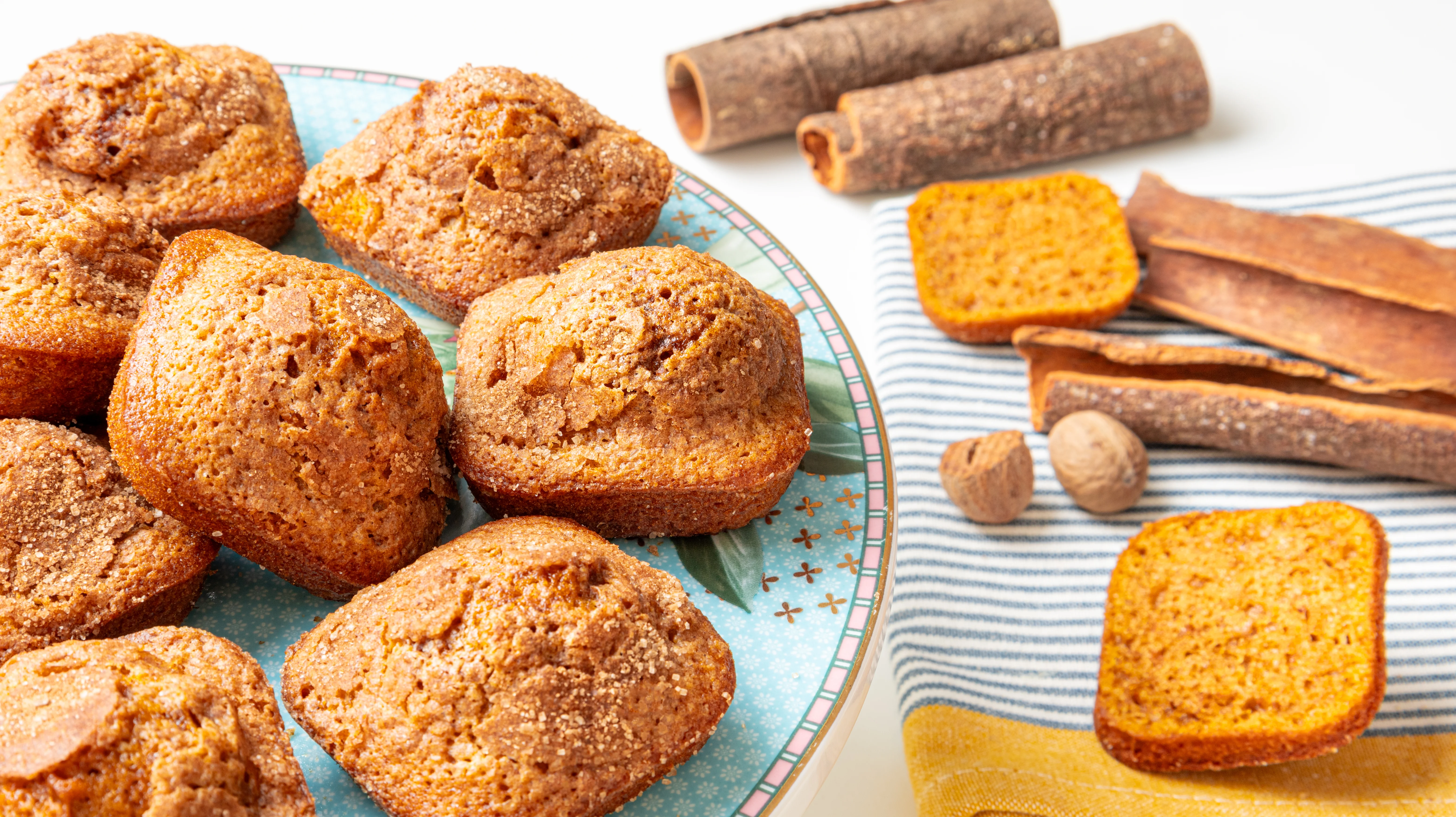 Swirl Crunch Pumpkin Bread | Cooking Professionally