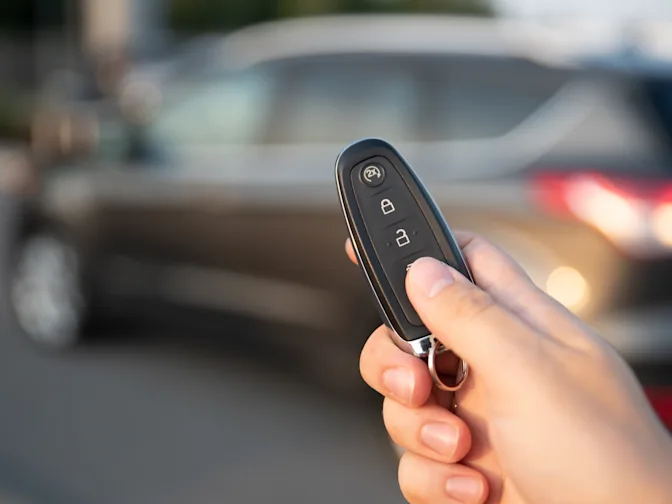 10 Tips to Outsmart Holiday Parking Lot Thieves-2
