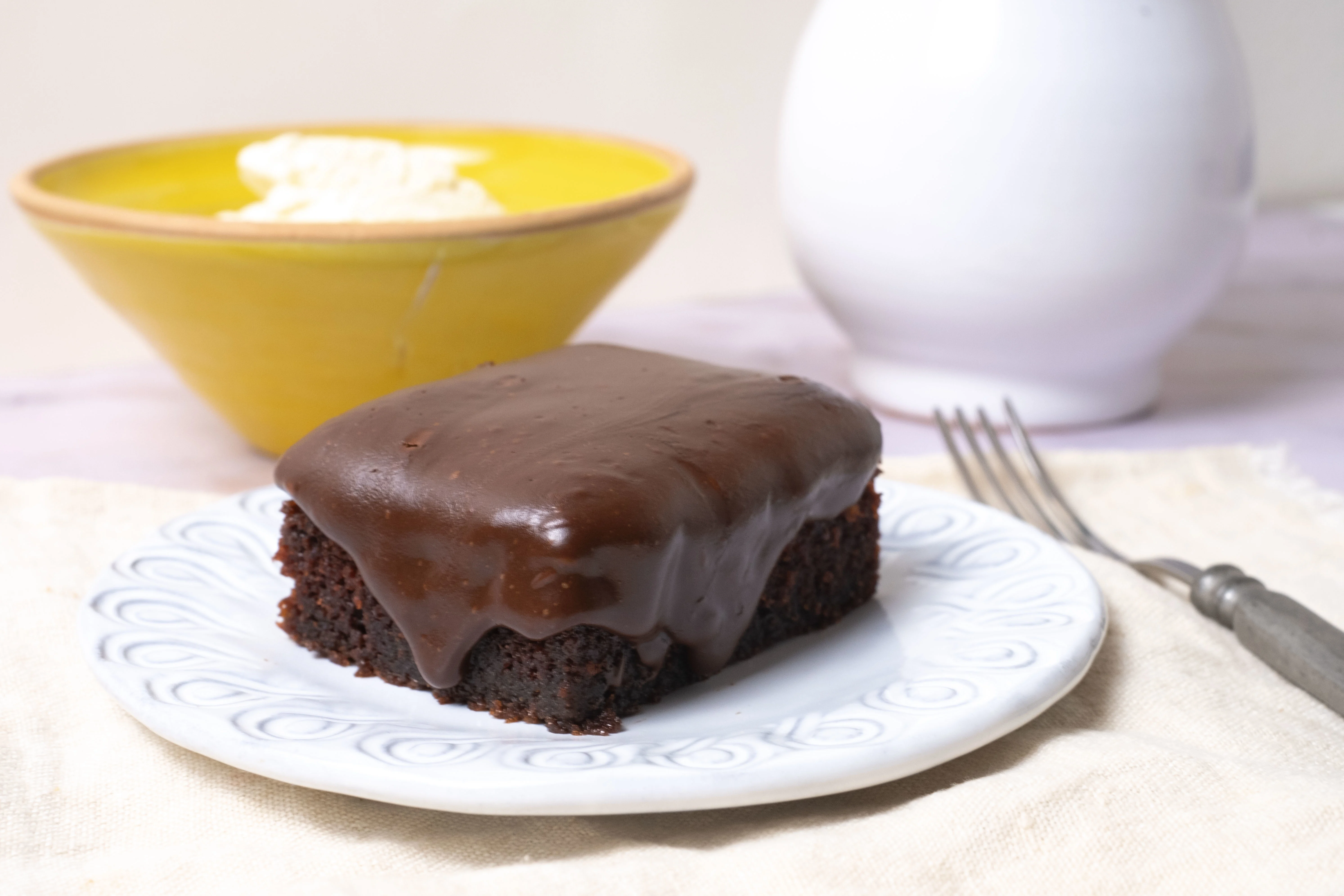 Easy Buttermilk Chocolate Cake | Lazy Cooking