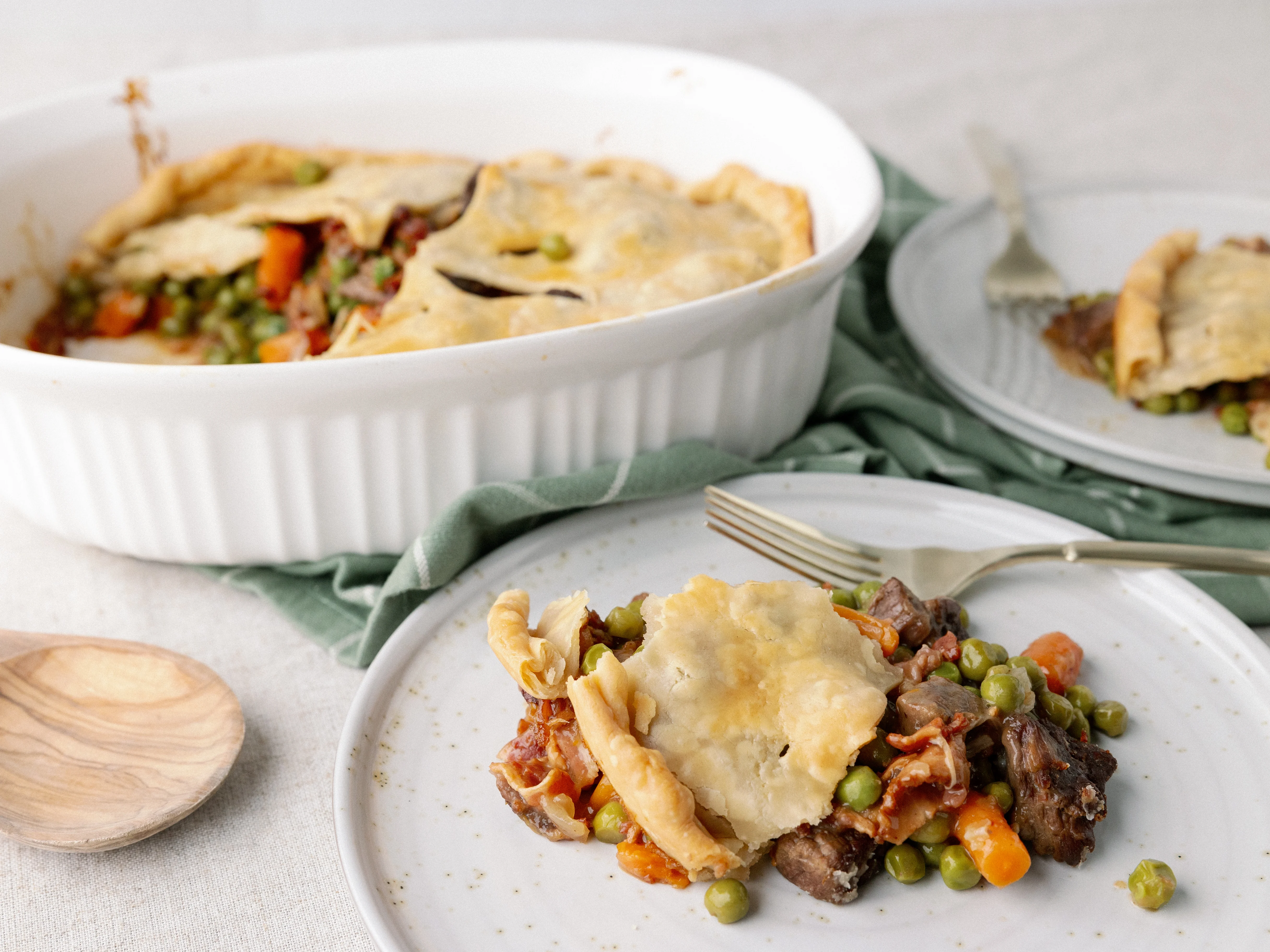 Hearty Beef Pie | Lazy Cooking
