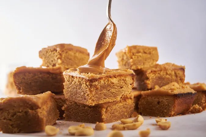 Cafeteria Peanut Butter Bars 07