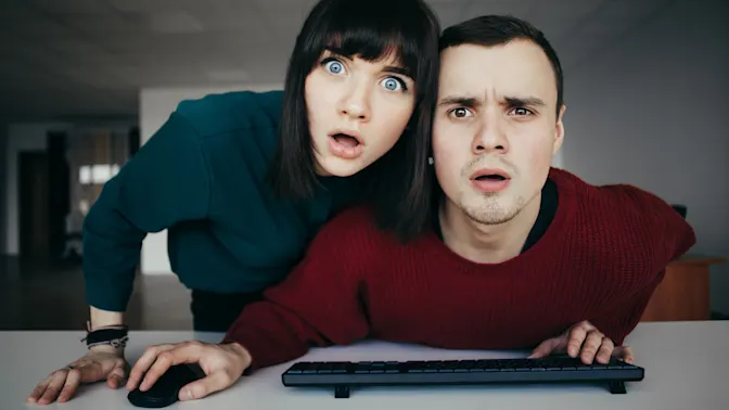 Holiday Shopping? Spot Fake Online Stores With These 9 Tips!-3
