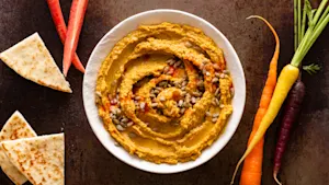 Bunny-s Favorite Hummus 2