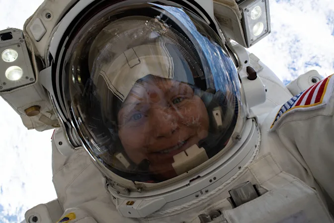 NASA Astronaut Accused of First Crime in Space -3