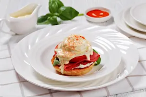 Classic Benedict Bake 01