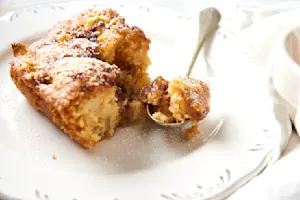 Cozy Apple Cake