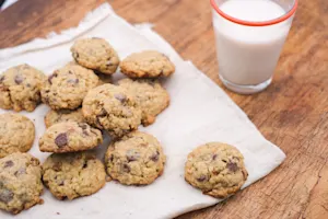 Grand Prize Chocolate Chip Oatmeal Cookies
