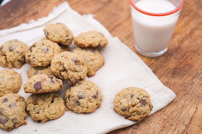Grand Prize Chocolate Chip Oatmeal Cookies