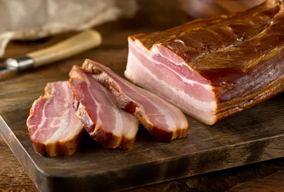 Worm Eggs Found in Man's Brain After Eating Bacon-1