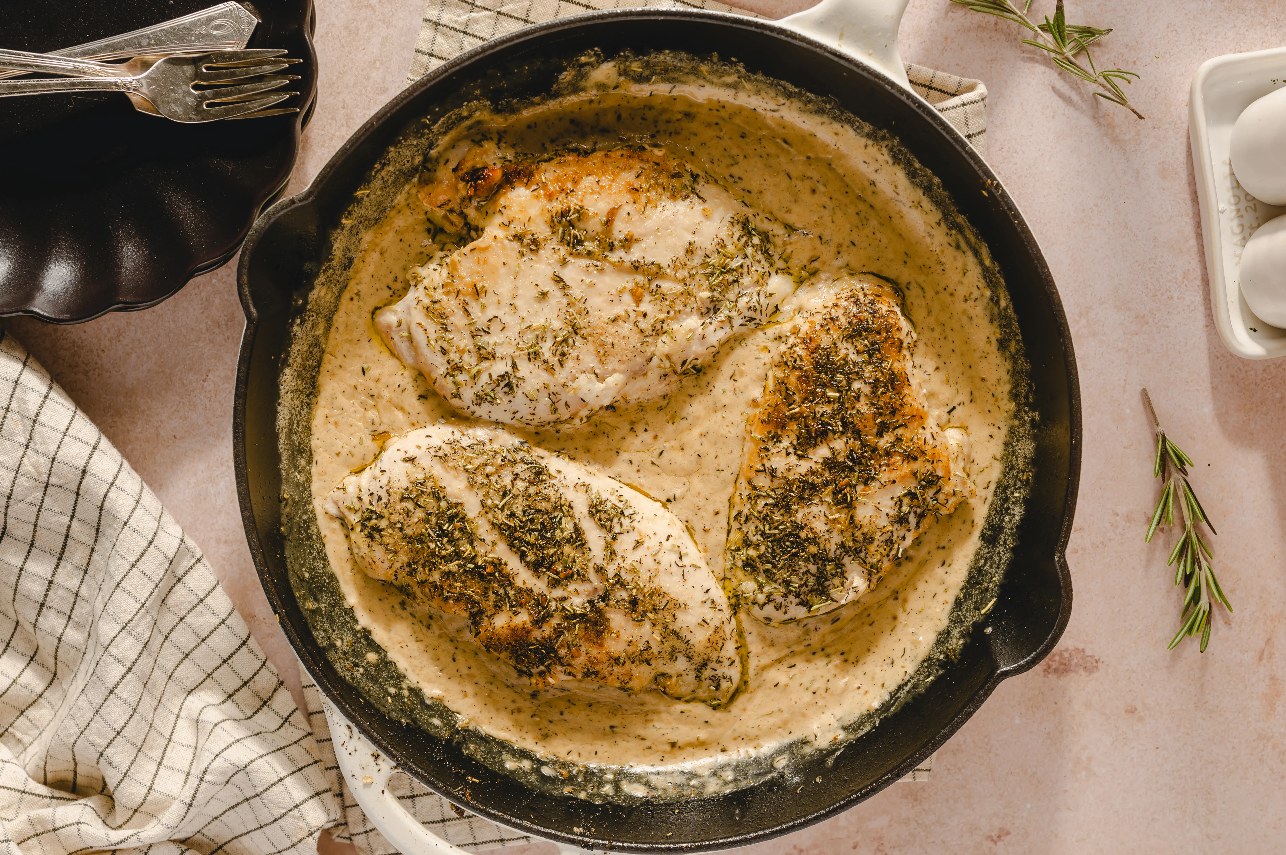 Easy Creamy Herb Chicken | Recipe Reader