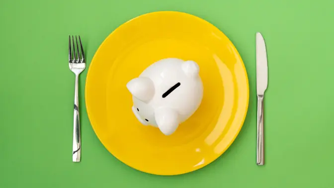 20 Ways to Save Money While Eating at a Restaurant -6